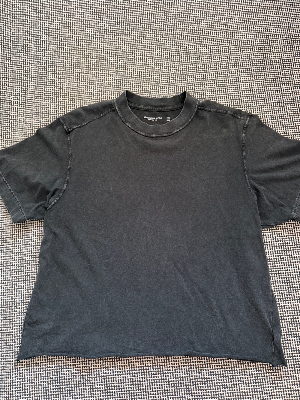 Abercrombie & Fitch Men's Black Short-Sleeve Crew Tee